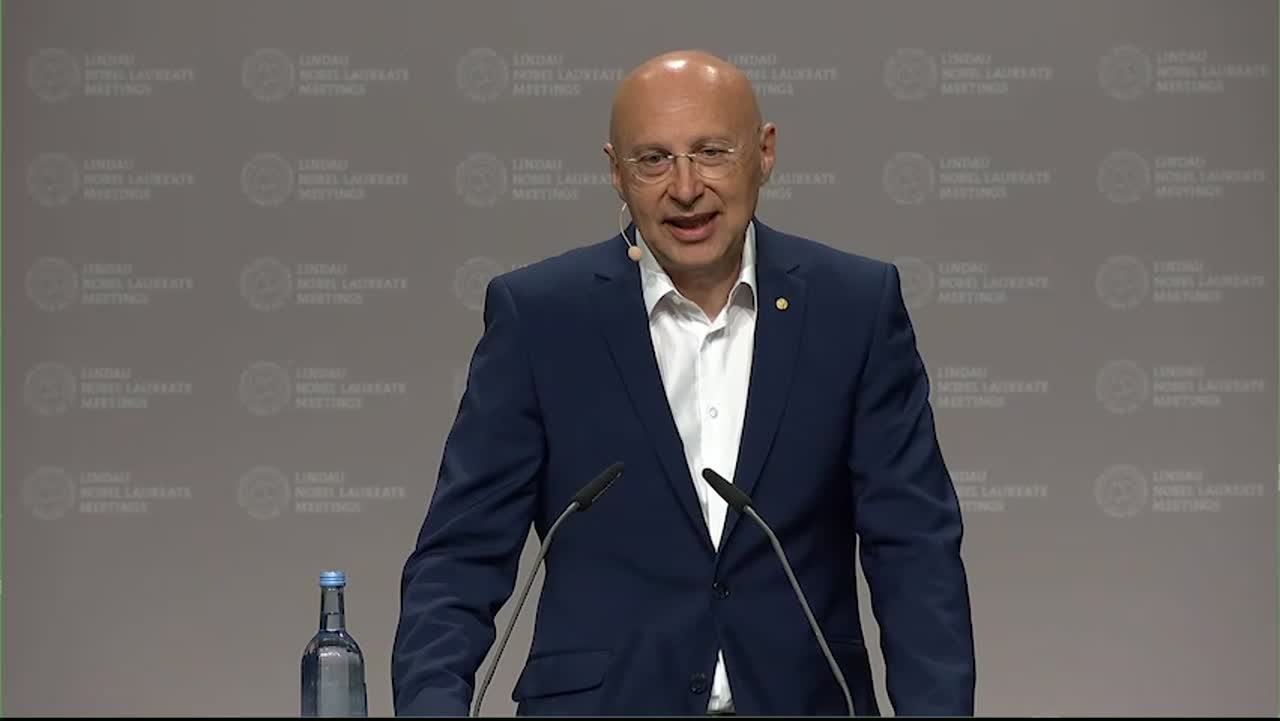 Molecular-Scale Resolution and Dynamics in Fluorescence Microscopy (2023) - Stefan W. Hell; Introduction: Heiner Linke