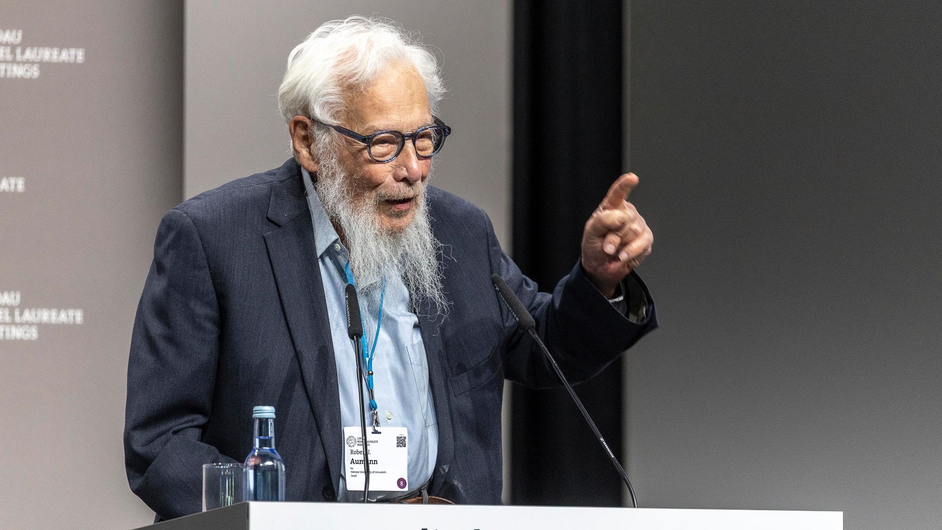 Robert J. Aumann (2025) - The Evolution of Economic Behaviour