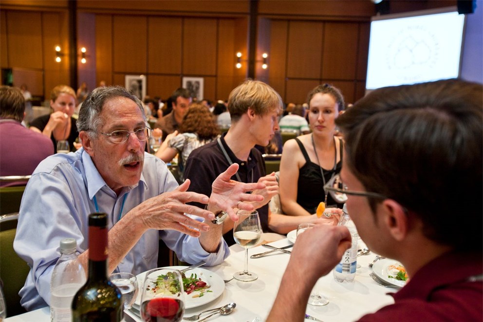 Nobel Laureate Peter Diamond in discussion with young researchers