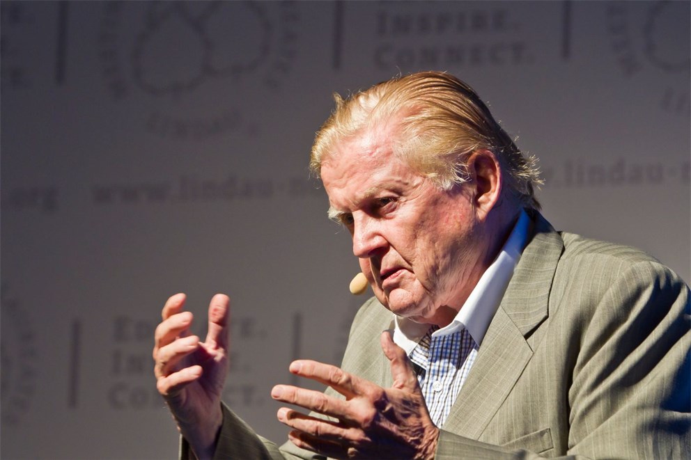 Lecture: "Currency Wars, Euro-Mania and the Price of Gold" by Robert Mundell (Laureate, Economic Sciences 1999)