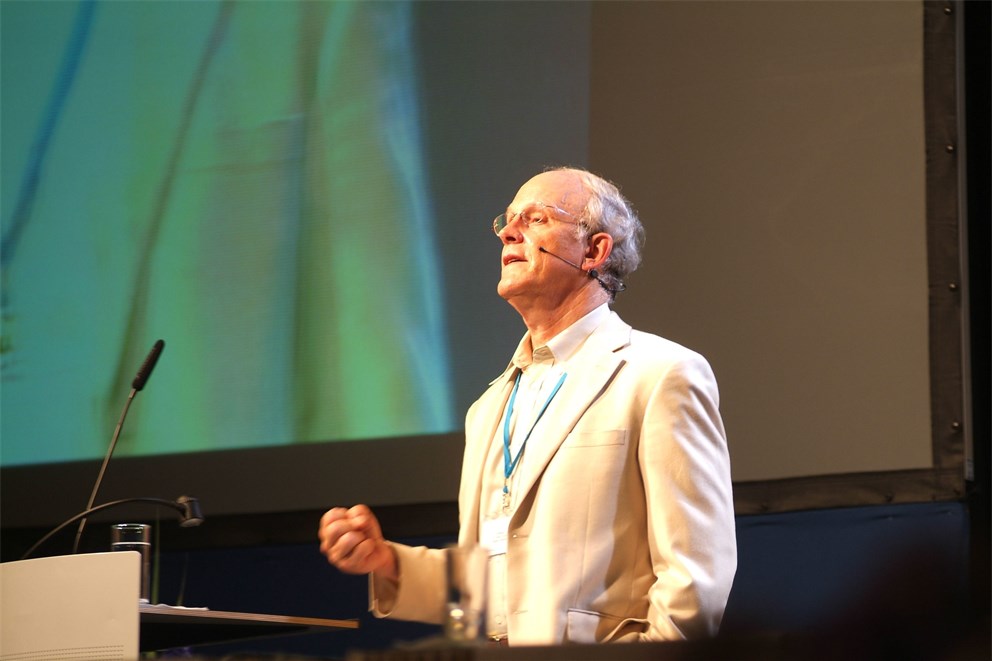 Lecture "The Future of Physics" by David Gross (Laureate, Physics 2004)