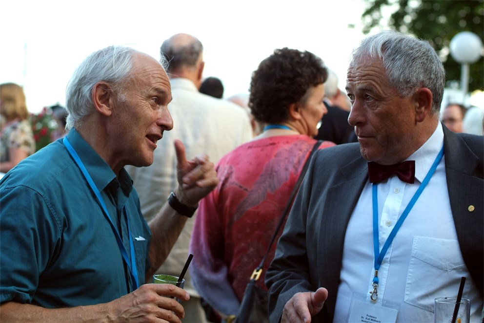 Laureate Sir Harold Kroto in discussion with Laureate Kurt Wüthrich 