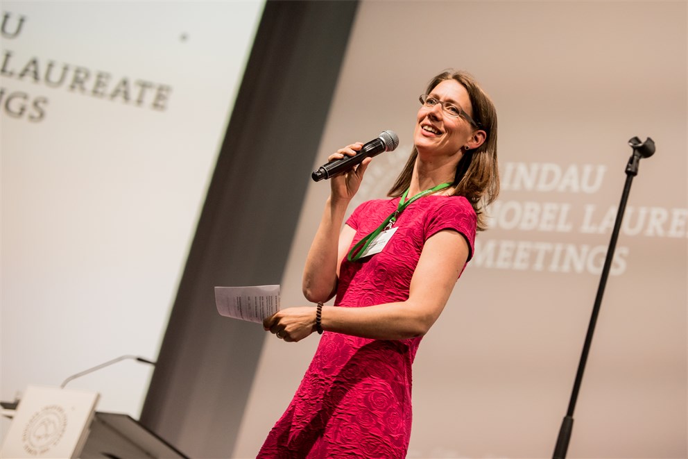 Countess Bettina Bernadotte opening the International Get-Together