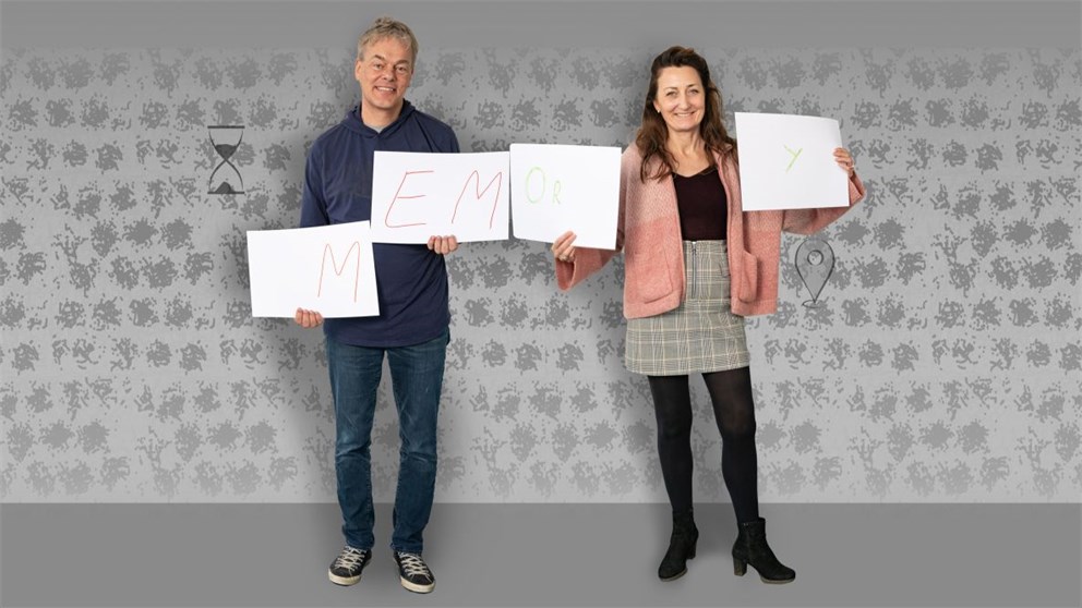 Click on banner to launch the 360° lab view.