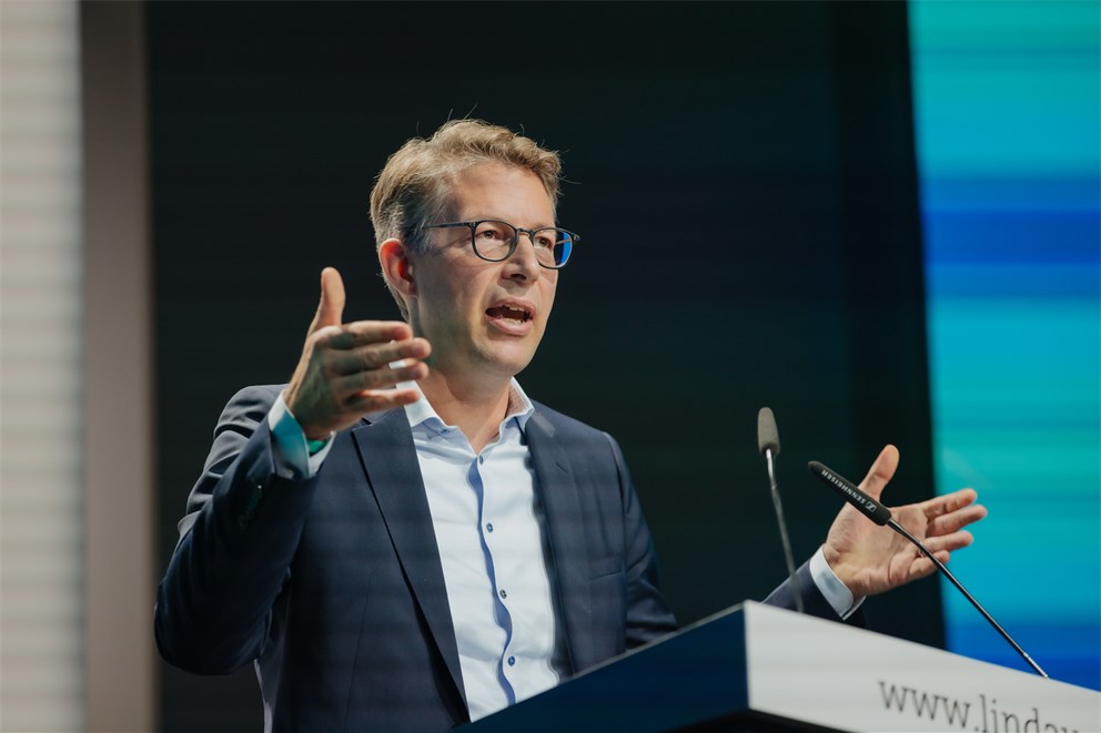 Markus Blume, Bavarian State Minister of Science and the Arts, Bavaria delivering his welcome address.