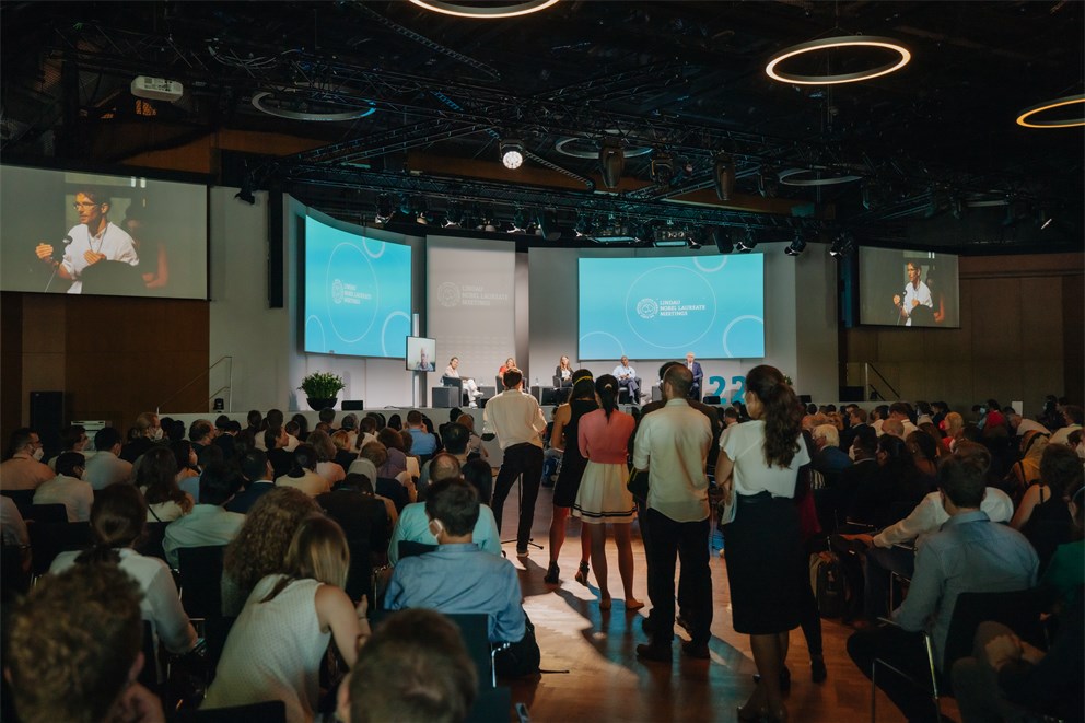 Panel discussion "Trust in Science, Trust in Chemistry".