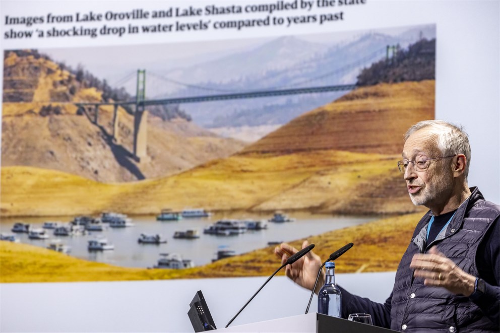 Paul R. Milgrom lecturing on "Markets for Water in California" at the 7th Lindau Meeting on Economic Sciences.