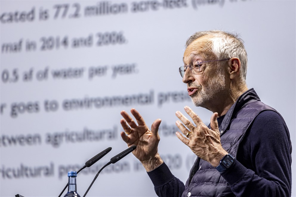 Paul R. Milgrom lecturing on "Markets for Water in California".