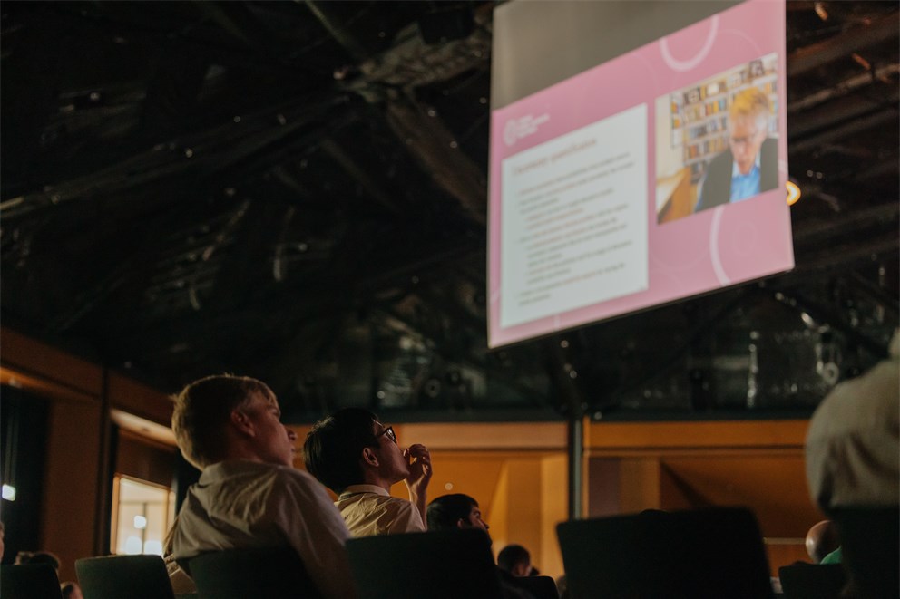 Lars Peter Hansen delivering his online lecture at the 7th Lindau Meeting on Economic Sciences.